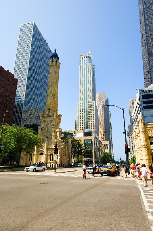 07212008_160846 D3 P srgb.jpg - Along Magnificent Mile portion of Michigan Ave